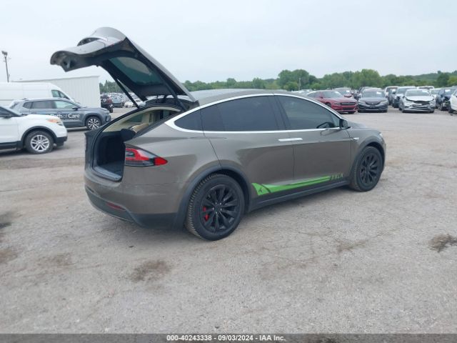 Photo 3 VIN: 5YJXCAE40GFS00640 - TESLA MODEL X 