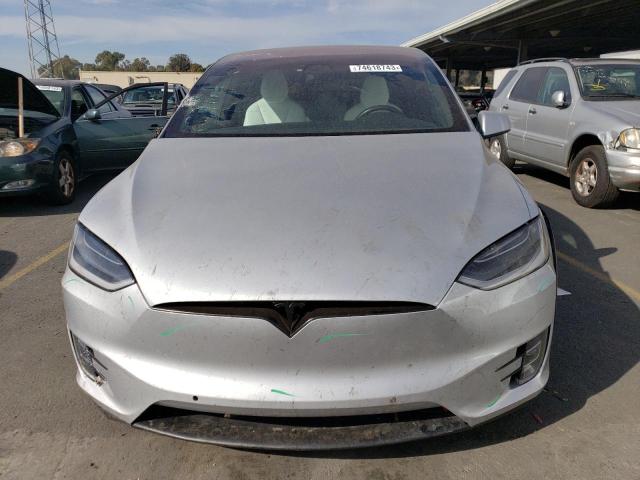 Photo 4 VIN: 5YJXCAE40HF066990 - TESLA MODEL X 