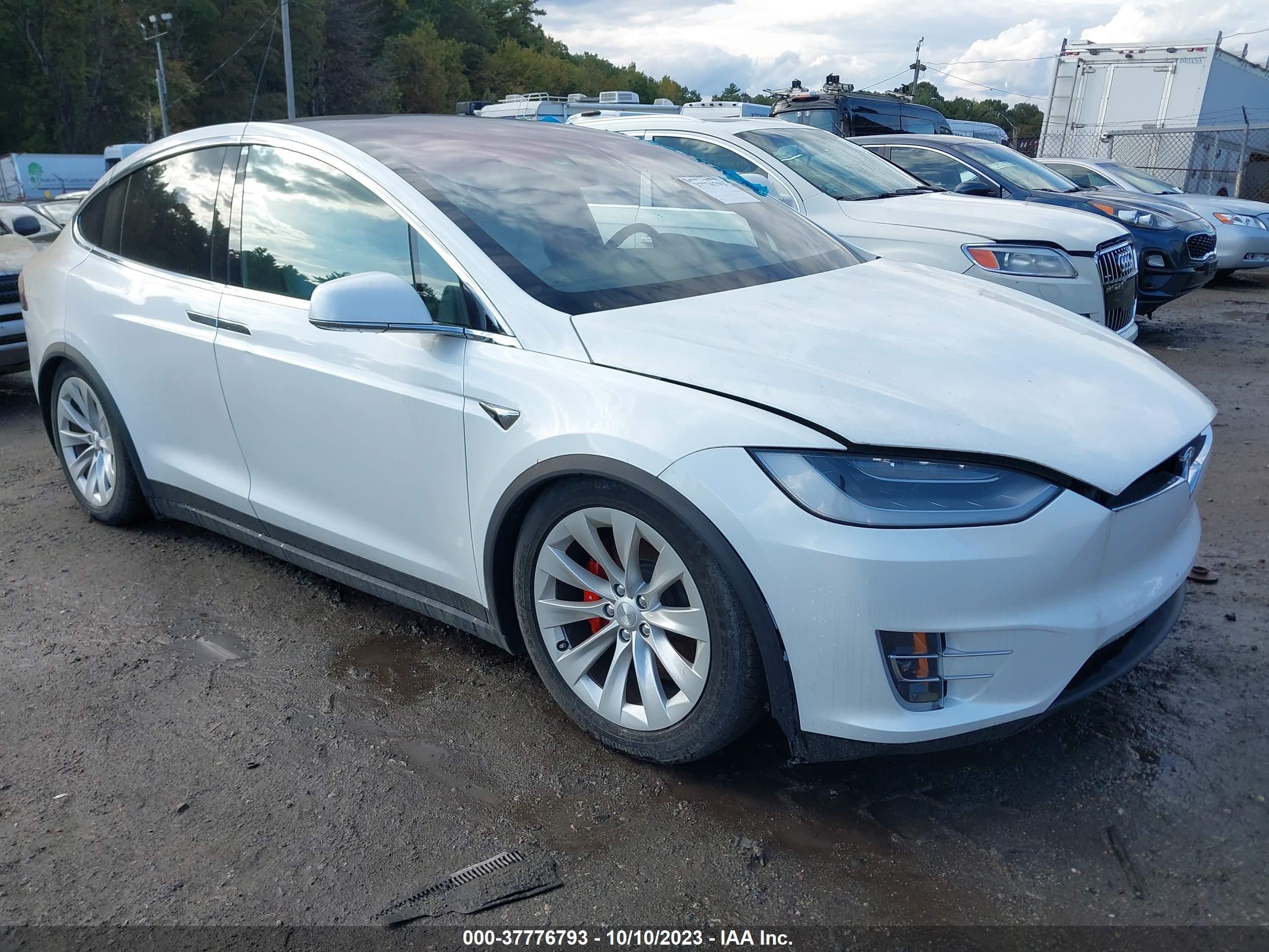 Photo 0 VIN: 5YJXCAE41KF181783 - TESLA MODEL X 