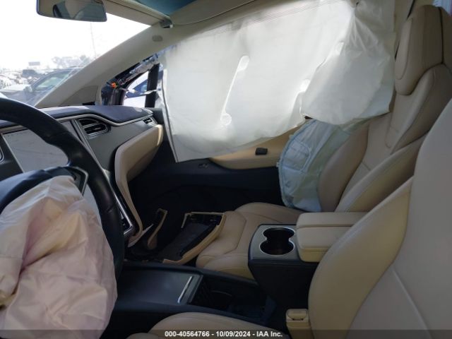 Photo 4 VIN: 5YJXCAE43HF055854 - TESLA MODEL X 