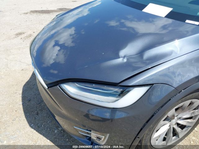 Photo 9 VIN: 5YJXCAE44GFS00270 - TESLA MODEL X 