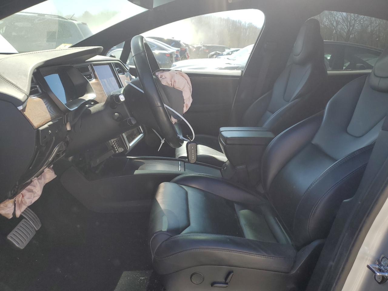 Photo 6 VIN: 5YJXCAE44JF090098 - TESLA MODEL X 