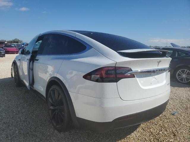 Photo 2 VIN: 5YJXCAE44MF323420 - TESLA MODEL X 