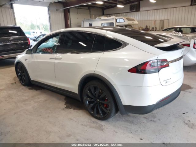 Photo 2 VIN: 5YJXCAE46GF000944 - TESLA MODEL X 