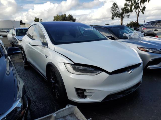 Photo 3 VIN: 5YJXCAE47GF000578 - TESLA MODEL X 