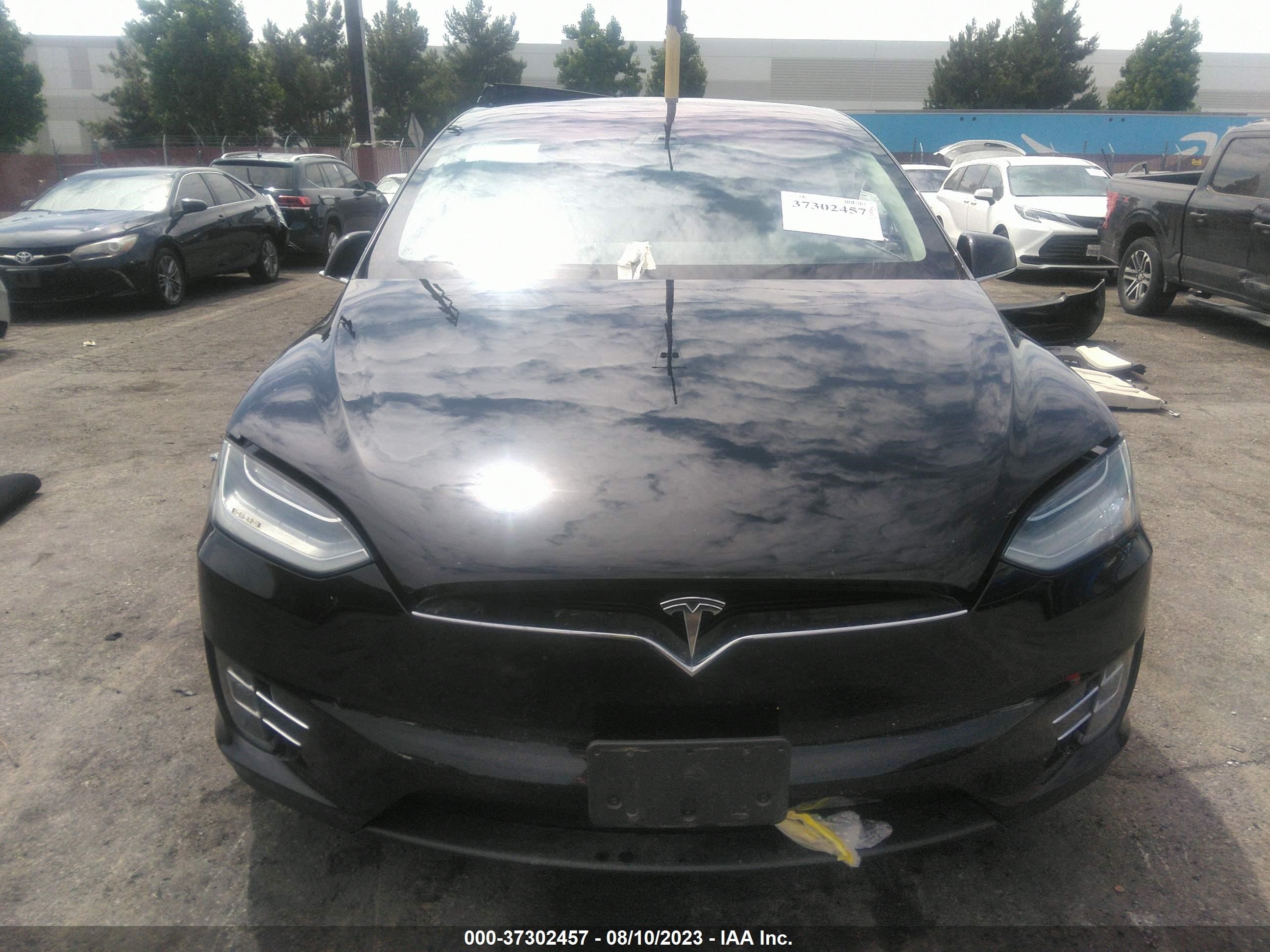 Photo 11 VIN: 5YJXCAE48KF183059 - TESLA MODEL X 