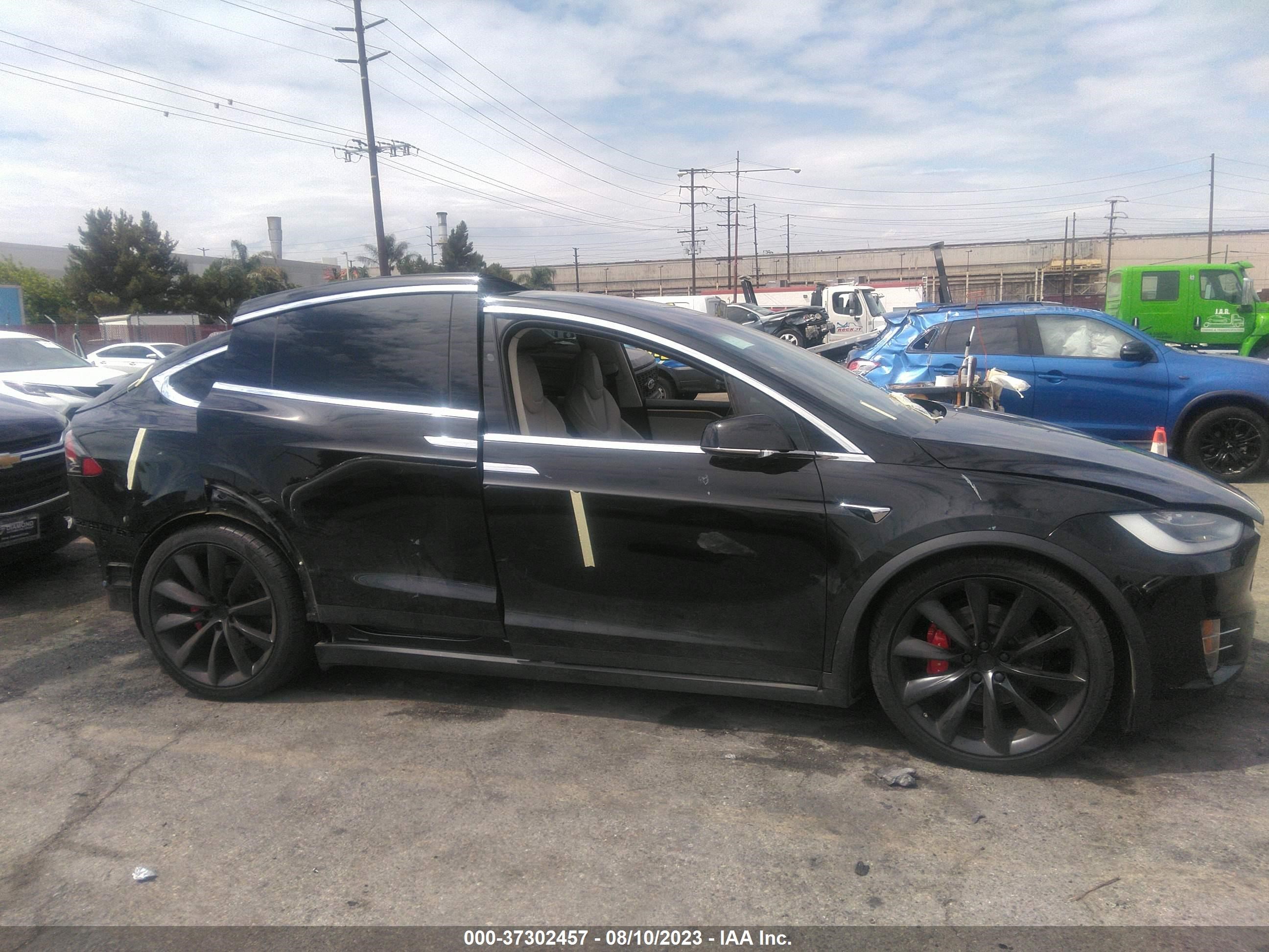 Photo 12 VIN: 5YJXCAE48KF183059 - TESLA MODEL X 