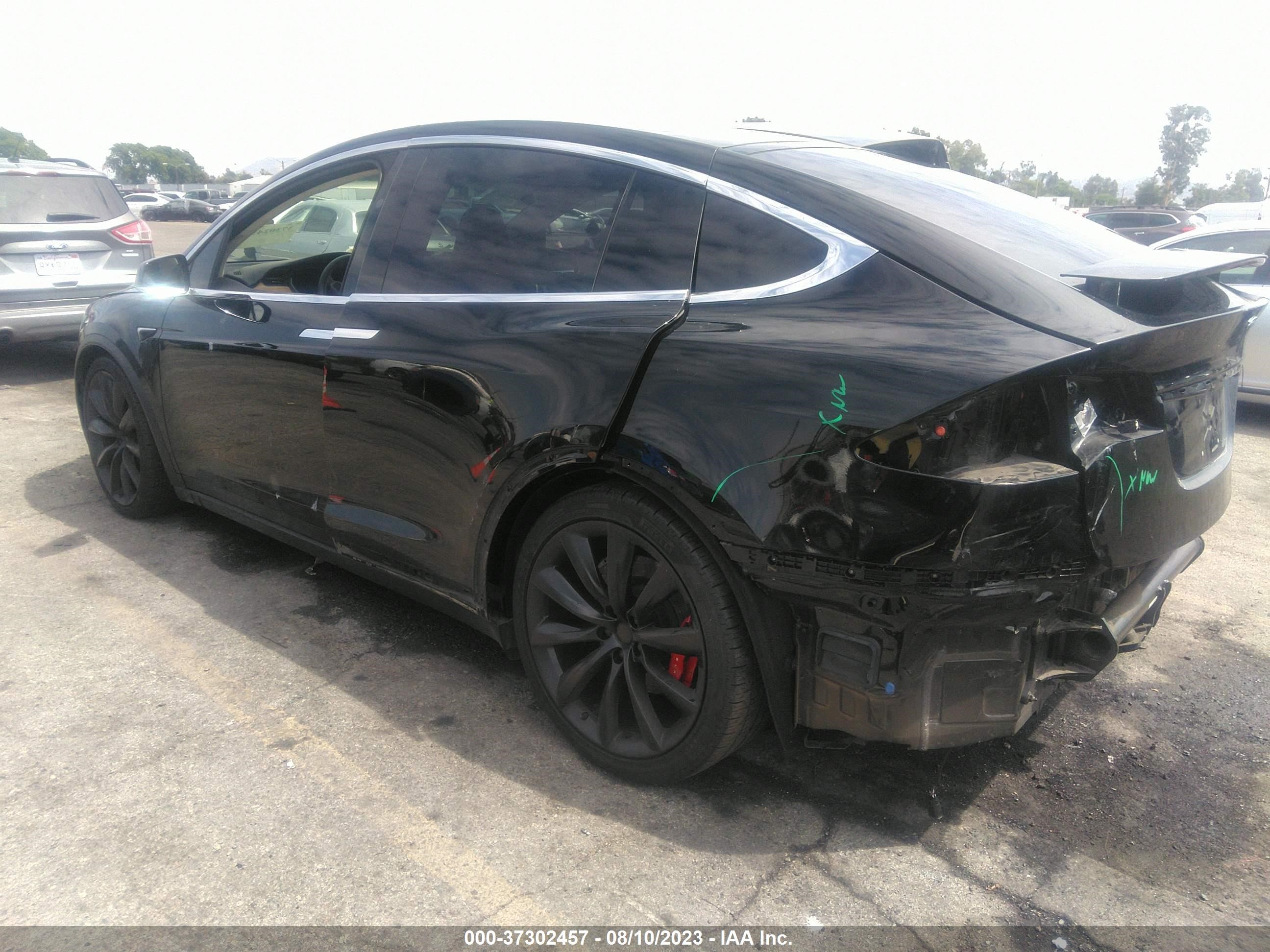 Photo 2 VIN: 5YJXCAE48KF183059 - TESLA MODEL X 