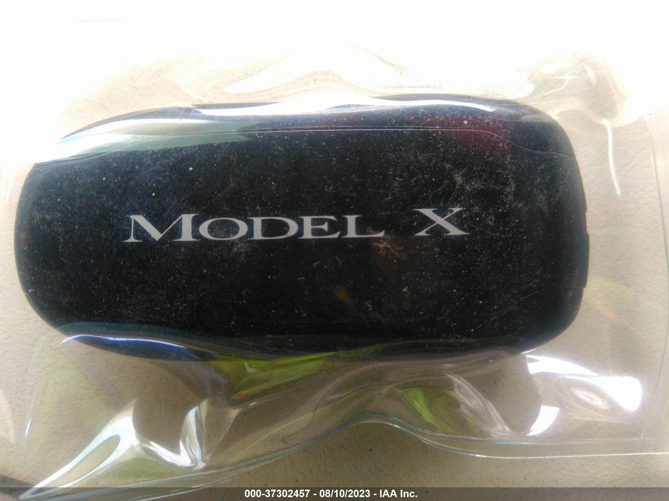 Photo 9 VIN: 5YJXCAE48KF183059 - TESLA MODEL X 