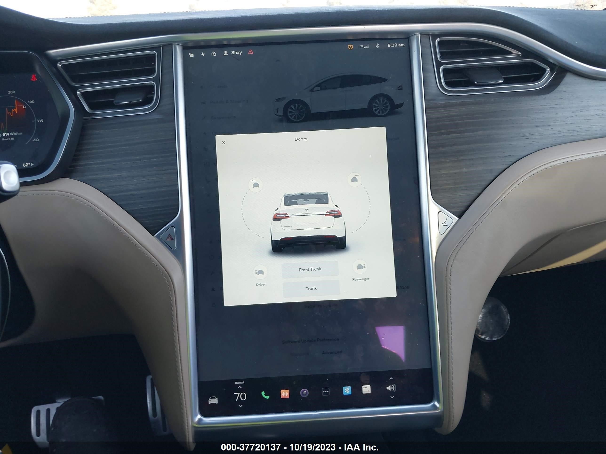 Photo 16 VIN: 5YJXCAE49GF000906 - TESLA MODEL X 