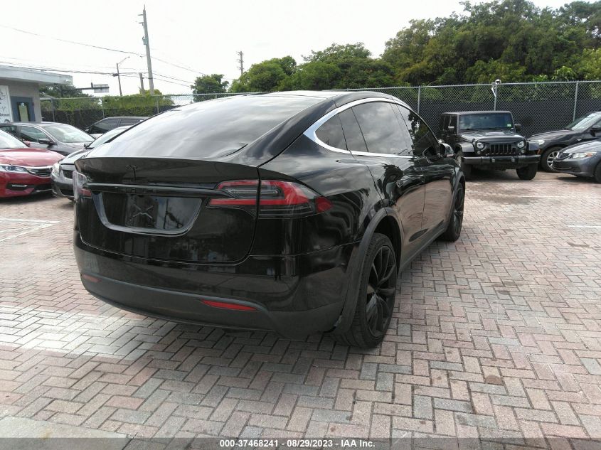 Photo 3 VIN: 5YJXCAE4XGF002552 - TESLA MODEL X 