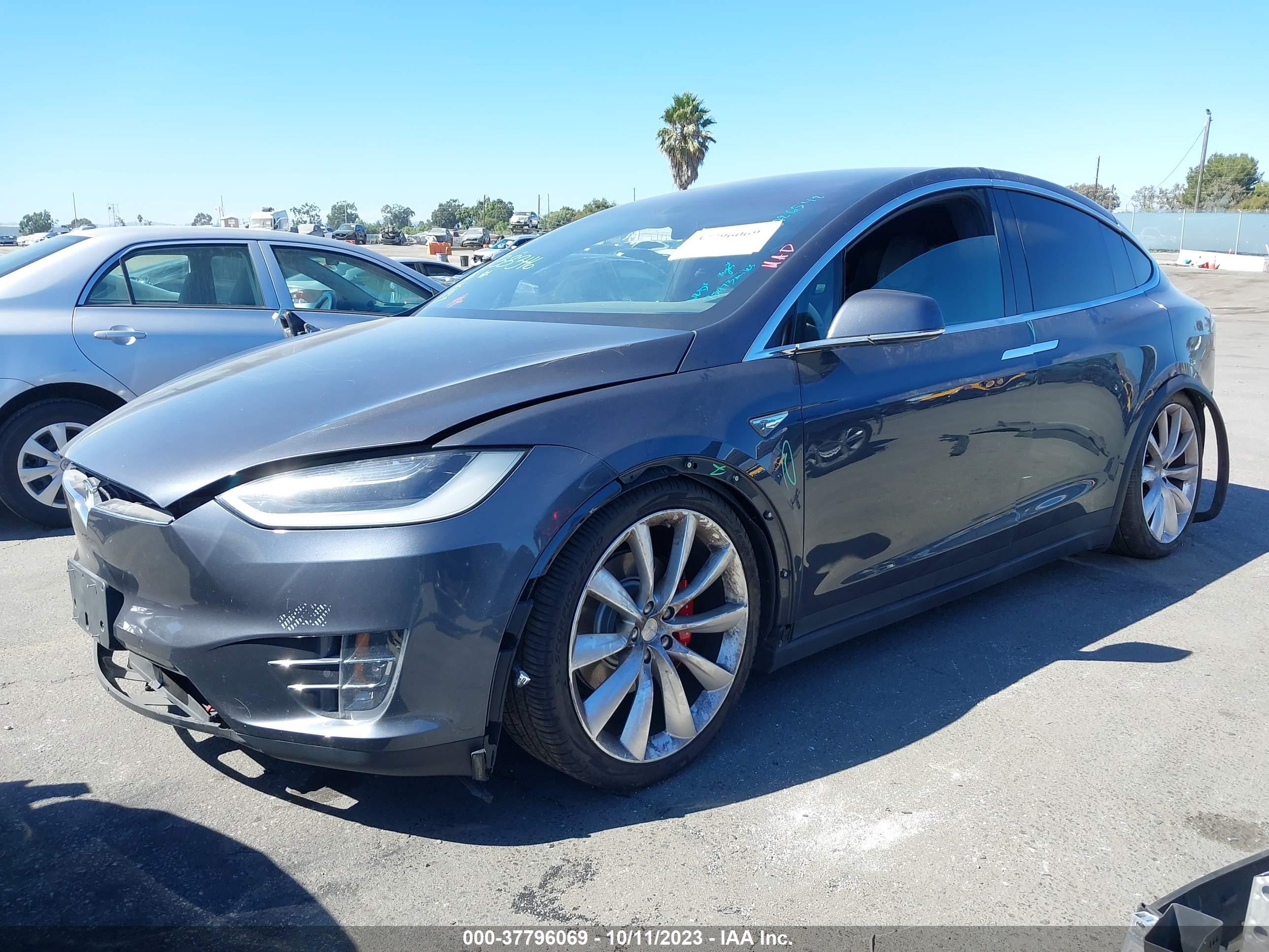 Photo 1 VIN: 5YJXCAE4XGFS00306 - TESLA MODEL X 