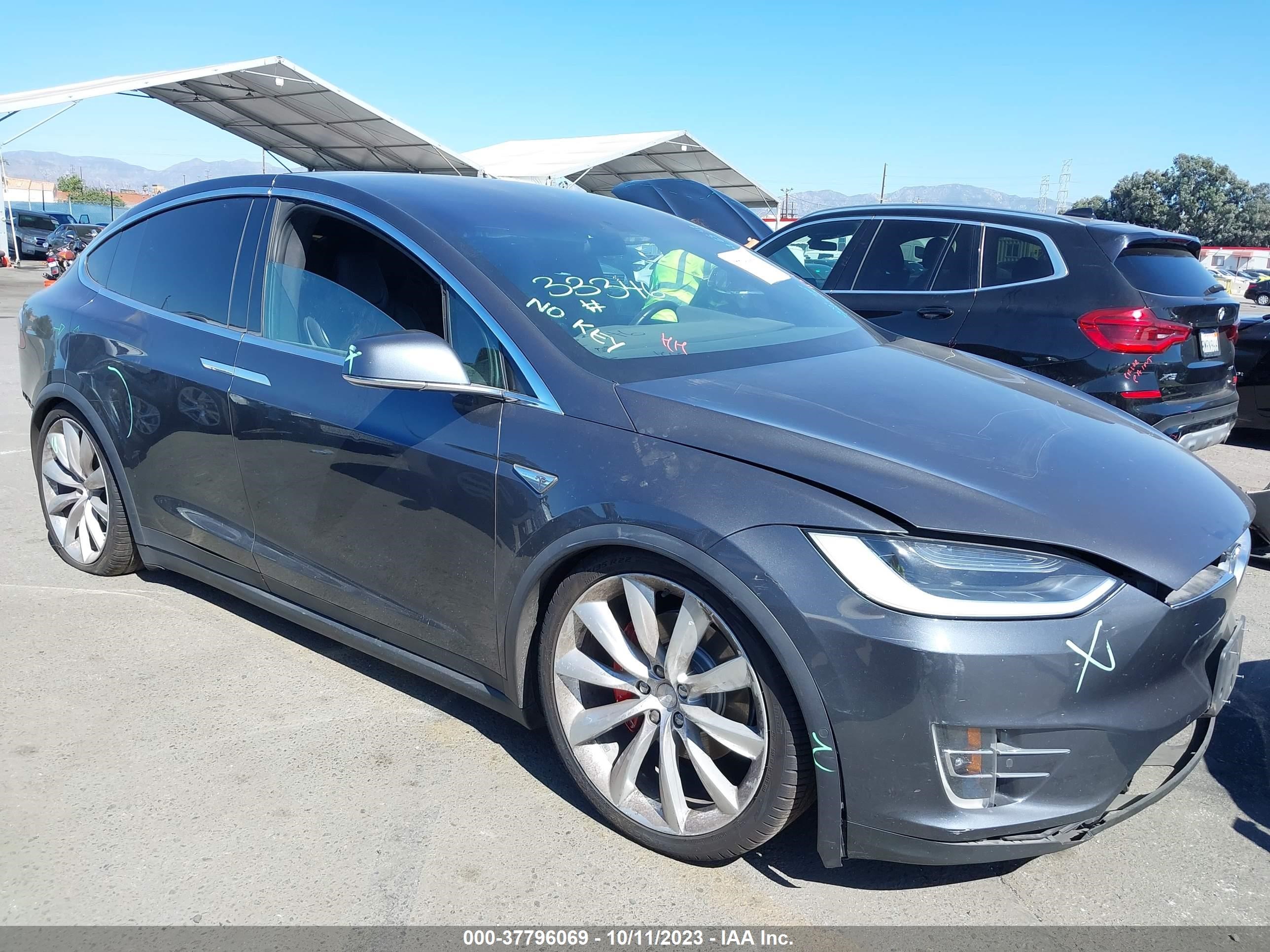 Photo 10 VIN: 5YJXCAE4XGFS00306 - TESLA MODEL X 