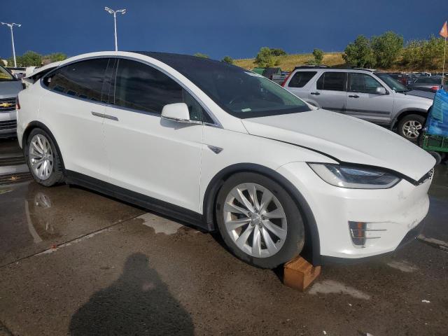 Photo 3 VIN: 5YJXCBE20GF005299 - TESLA MODEL X 