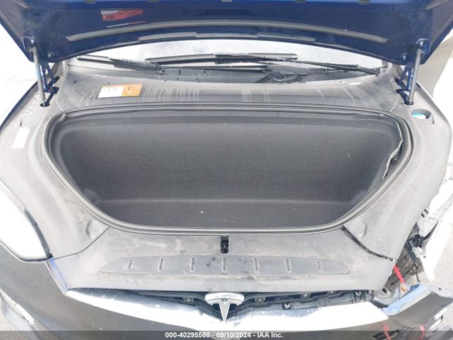 Photo 9 VIN: 5YJXCBE20HF027238 - TESLA MODEL X 