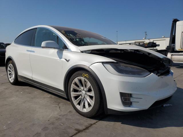 Photo 3 VIN: 5YJXCBE20HF049272 - TESLA MODEL X 