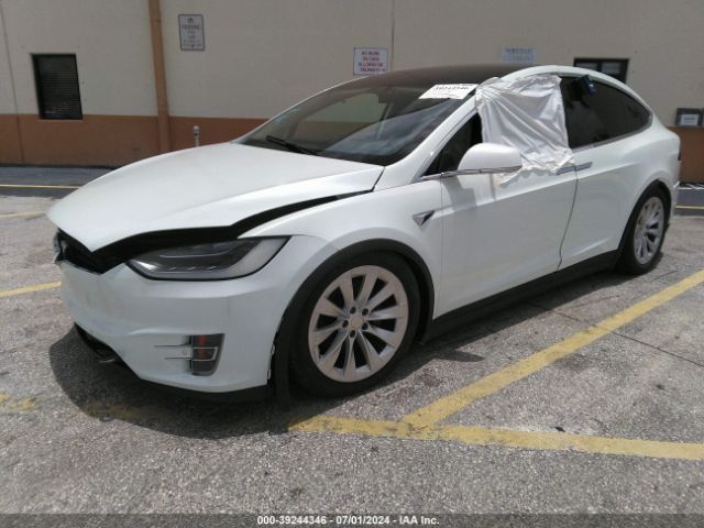 Photo 1 VIN: 5YJXCBE20HF070252 - TESLA MODEL X 