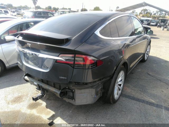 Photo 3 VIN: 5YJXCBE20HF072874 - TESLA MODEL X 