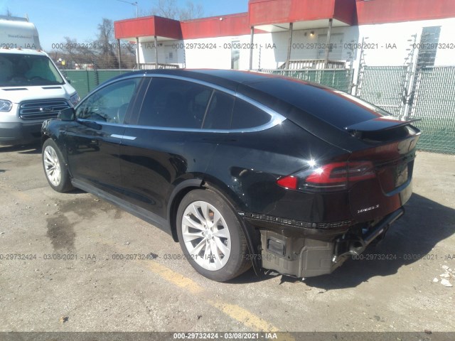 Photo 2 VIN: 5YJXCBE20JF087848 - TESLA MODEL X 