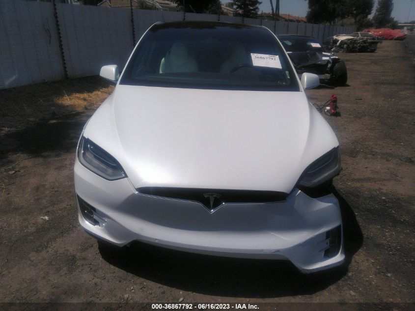 Photo 10 VIN: 5YJXCBE20JF101151 - TESLA MODEL X 