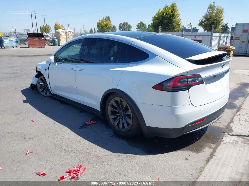 Photo 2 VIN: 5YJXCBE20JF101151 - TESLA MODEL X 