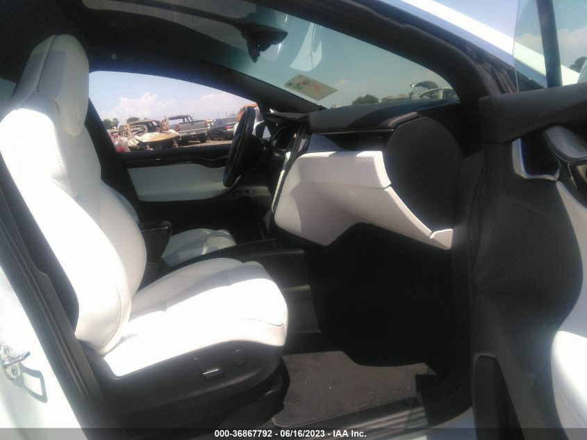 Photo 4 VIN: 5YJXCBE20JF101151 - TESLA MODEL X 