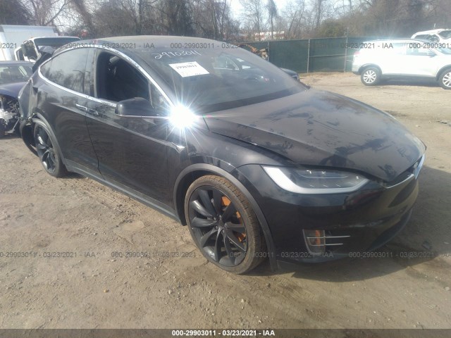 Photo 0 VIN: 5YJXCBE20JF113218 - TESLA MODEL X 