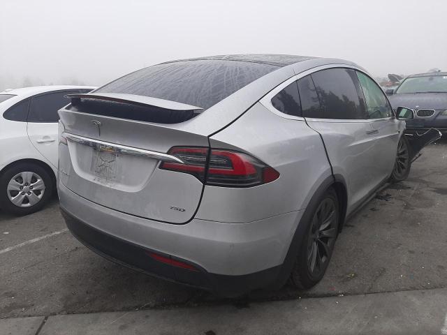 Photo 3 VIN: 5YJXCBE20JF141231 - TESLA MODEL X 