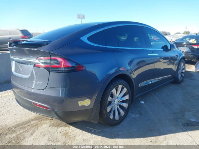 Photo 3 VIN: 5YJXCBE20LF239761 - TESLA MODEL X 