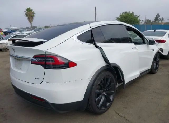 Photo 3 VIN: 5YJXCBE21GF002699 - TESLA MODEL X 