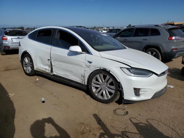 Photo 3 VIN: 5YJXCBE21GF003481 - TESLA MODEL X 