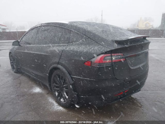 Photo 2 VIN: 5YJXCBE21GF004632 - TESLA MODEL X 