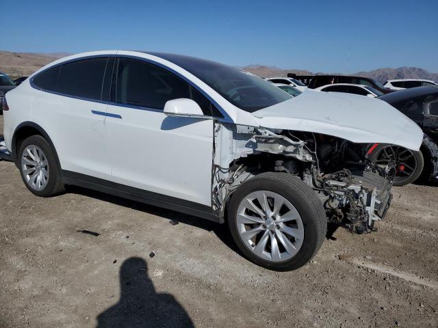 Photo 3 VIN: 5YJXCBE21GF004842 - TESLA MODEL X 