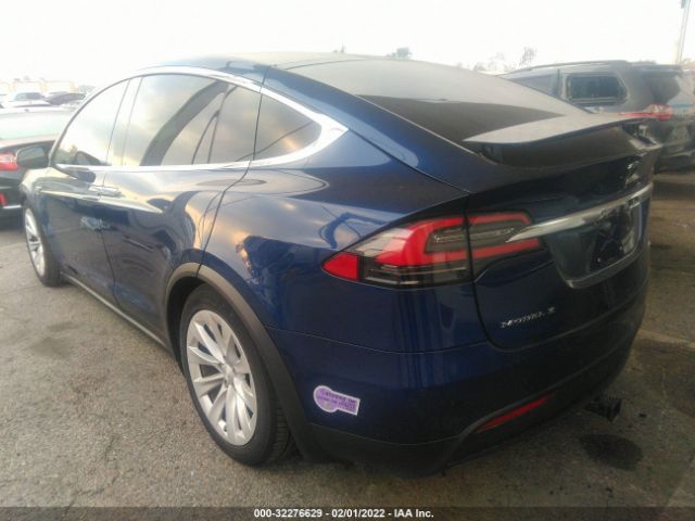 Photo 2 VIN: 5YJXCBE21GF019132 - TESLA MODEL X 