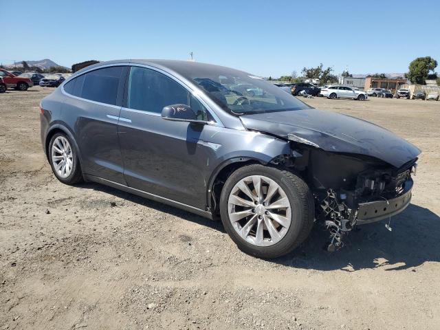 Photo 3 VIN: 5YJXCBE21GF019647 - TESLA MODEL X 