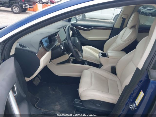 Photo 4 VIN: 5YJXCBE21HF065612 - TESLA MODEL X 