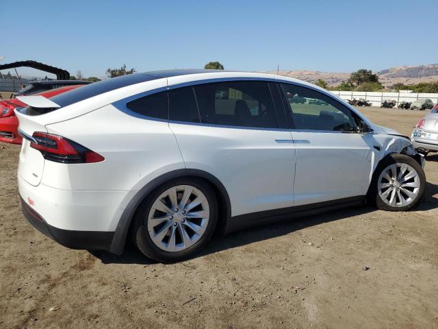 Photo 2 VIN: 5YJXCBE21HF068512 - TESLA MODEL X 