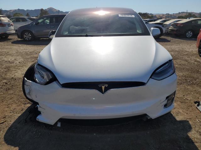 Photo 4 VIN: 5YJXCBE21HF068512 - TESLA MODEL X 