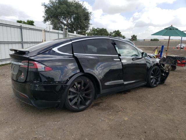 Photo 2 VIN: 5YJXCBE21JF136815 - TESLA MODEL X 