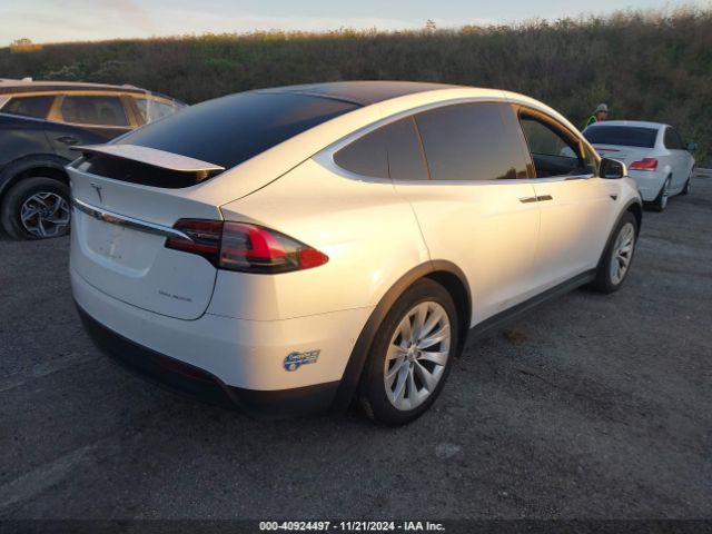 Photo 3 VIN: 5YJXCBE21LF260926 - TESLA MODEL X 