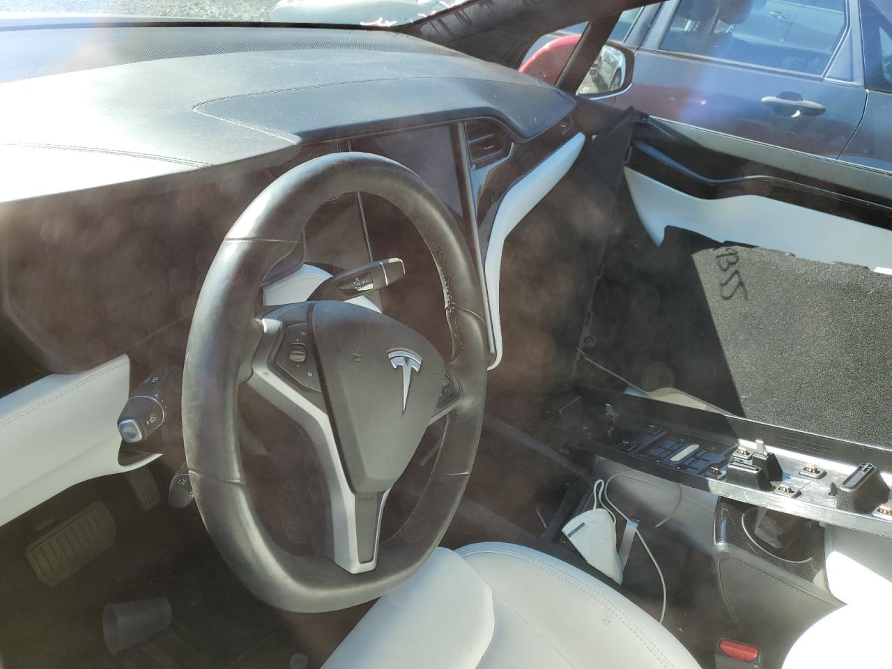 Photo 7 VIN: 5YJXCBE21LF299015 - TESLA MODEL X 