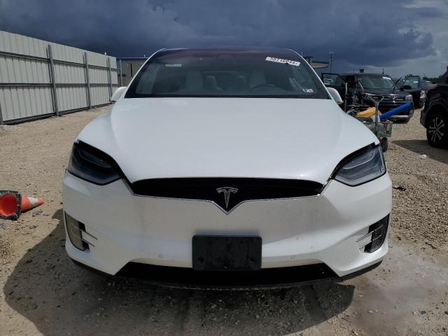 Photo 4 VIN: 5YJXCBE22HF050018 - TESLA MODEL X 