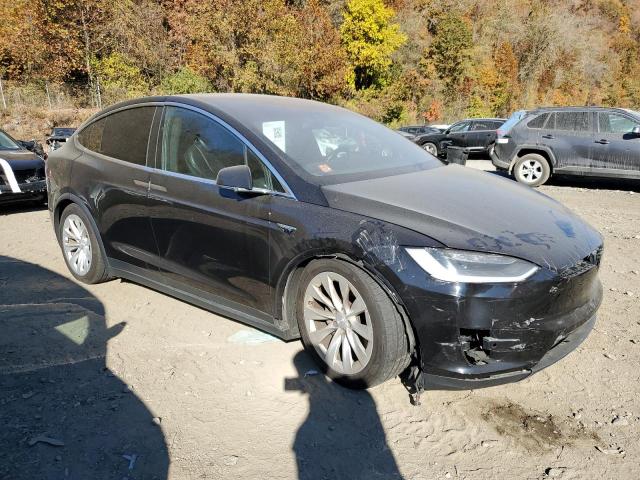 Photo 3 VIN: 5YJXCBE22HF055641 - TESLA MODEL X 