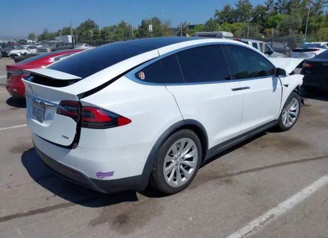 Photo 3 VIN: 5YJXCBE22JF116931 - TESLA MODEL X 