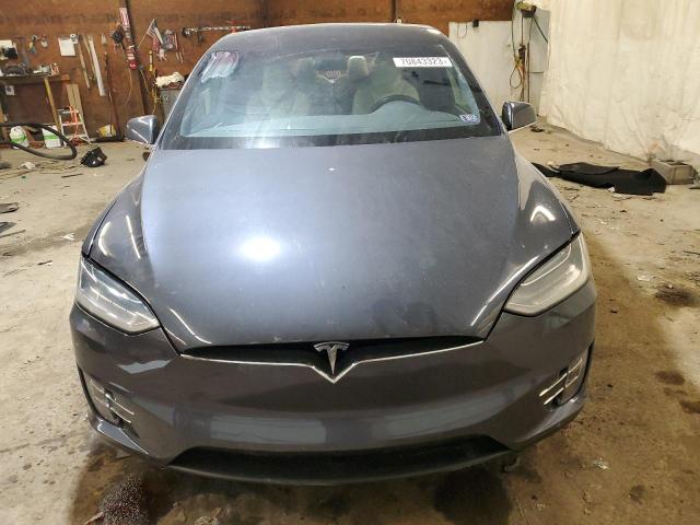 Photo 4 VIN: 5YJXCBE22KF192201 - TESLA MODEL X 