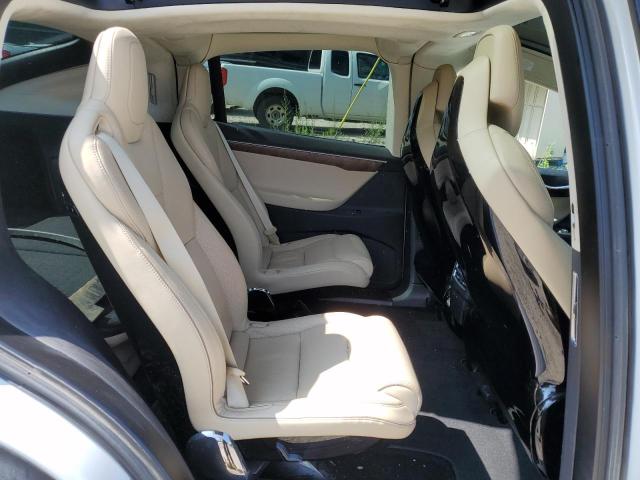 Photo 9 VIN: 5YJXCBE23GF015373 - TESLA MODEL X 