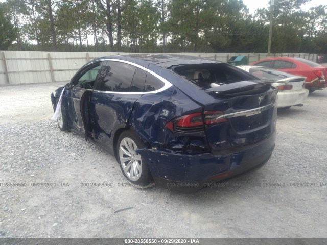 Photo 2 VIN: 5YJXCBE23HF043997 - TESLA MODEL X 