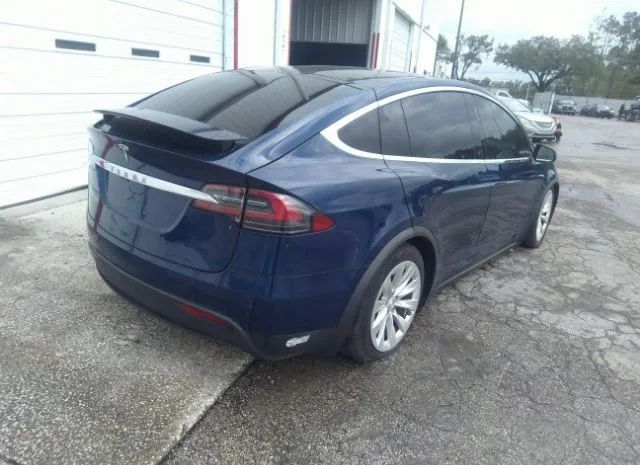 Photo 3 VIN: 5YJXCBE23HF055454 - TESLA MODEL X 