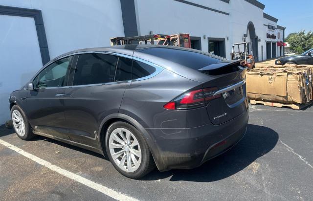 Photo 2 VIN: 5YJXCBE23JF127761 - TESLA MODEL X 