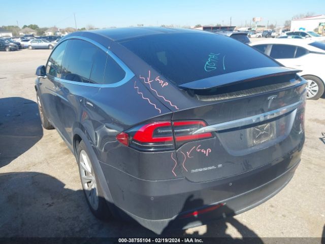 Photo 2 VIN: 5YJXCBE23JF127761 - TESLA MODEL X 